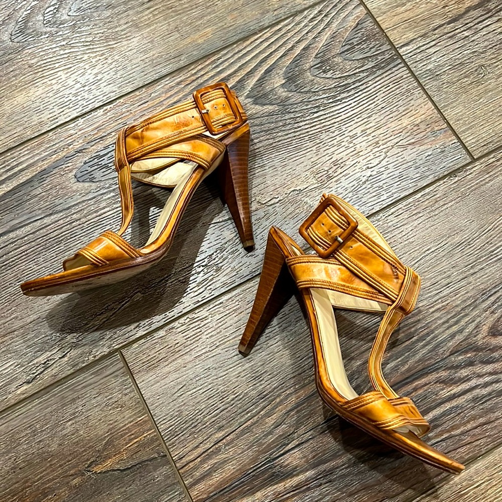EUC Max Studio leather strappy heels